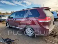 2012 Toyota SIENNA фото