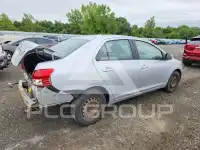 2012 Toyota YARIS фото