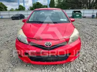 2012 Toyota YARIS фото