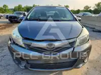 2012 Toyota YARIS фото