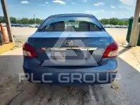 2012 Toyota YARIS фото
