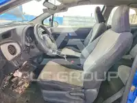 2012 Toyota YARIS фото