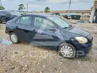 2012 Toyota YARIS фото