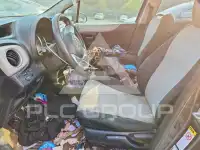 2012 Toyota YARIS фото