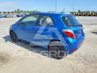 2012 Toyota YARIS фото