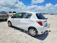 2012 Toyota YARIS фото