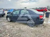 2012 Toyota YARIS фото