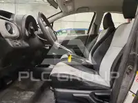 2012 Toyota YARIS фото