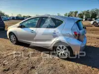 2012 Toyota PRIUS фото