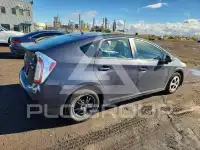 2012 Toyota PRIUS фото