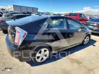 2012 Toyota PRIUS фото