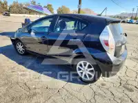2012 Toyota PRIUS фото