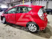 2012 Toyota PRIUS фото