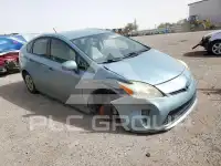 2012 Toyota PRIUS фото