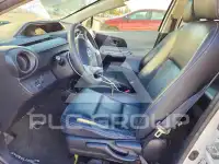 2012 Toyota PRIUS фото