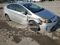 2012 Toyota PRIUS фото