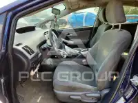 2012 Toyota PRIUS фото