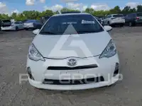 2012 Toyota PRIUS фото