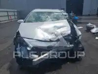 2012 Toyota PRIUS фото