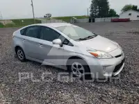 2012 Toyota PRIUS фото