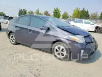 2012 Toyota PRIUS фото
