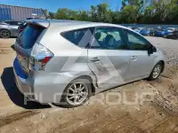 2012 Toyota PRIUS фото