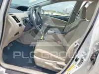 2012 Toyota PRIUS фото