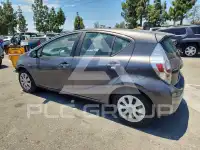 2012 Toyota PRIUS фото