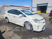 2012 Toyota PRIUS фото