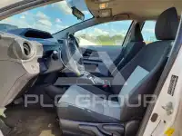 2012 Toyota PRIUS фото