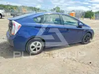 2012 Toyota PRIUS фото