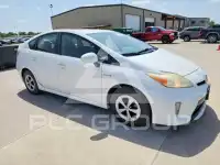 2012 Toyota PRIUS фото