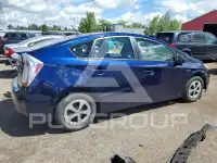 2012 Toyota PRIUS фото