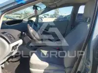 2012 Toyota PRIUS фото
