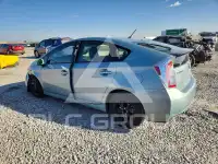 2012 Toyota PRIUS фото