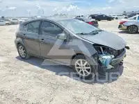 2012 Toyota PRIUS фото