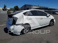 2012 Toyota PRIUS фото