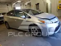 2012 Toyota PRIUS фото