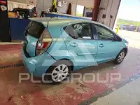 2012 Toyota PRIUS фото