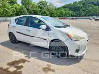 2012 Toyota PRIUS фото