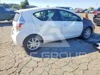 2012 Toyota PRIUS фото
