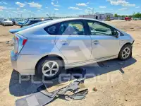 2012 Toyota PRIUS фото