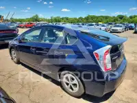 2012 Toyota PRIUS фото