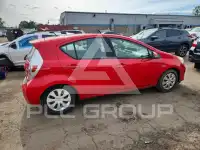 2012 Toyota PRIUS фото