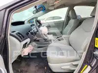 2012 Toyota PRIUS фото