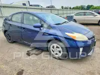2012 Toyota PRIUS фото