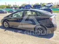 2012 Toyota PRIUS фото