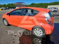 2012 Toyota PRIUS фото