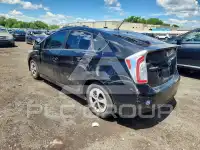2012 Toyota PRIUS фото