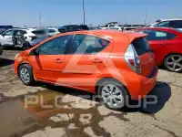 2012 Toyota PRIUS фото